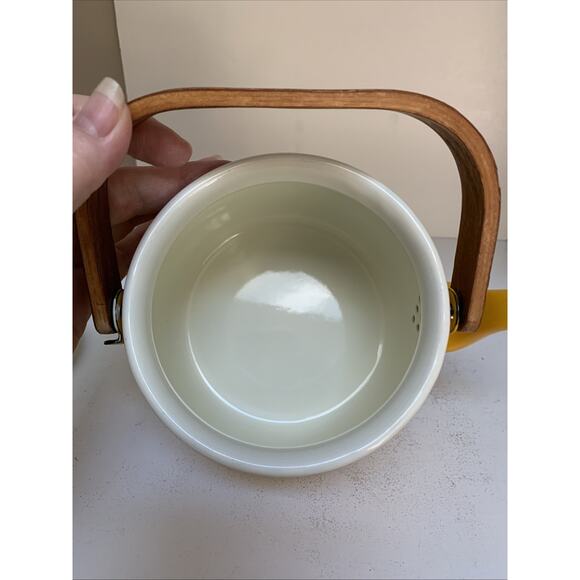Vintage MCM Yellow Enamel Tea Kettle Small With Lid and Wood Handle EnamelWare - Picture 6 of 8